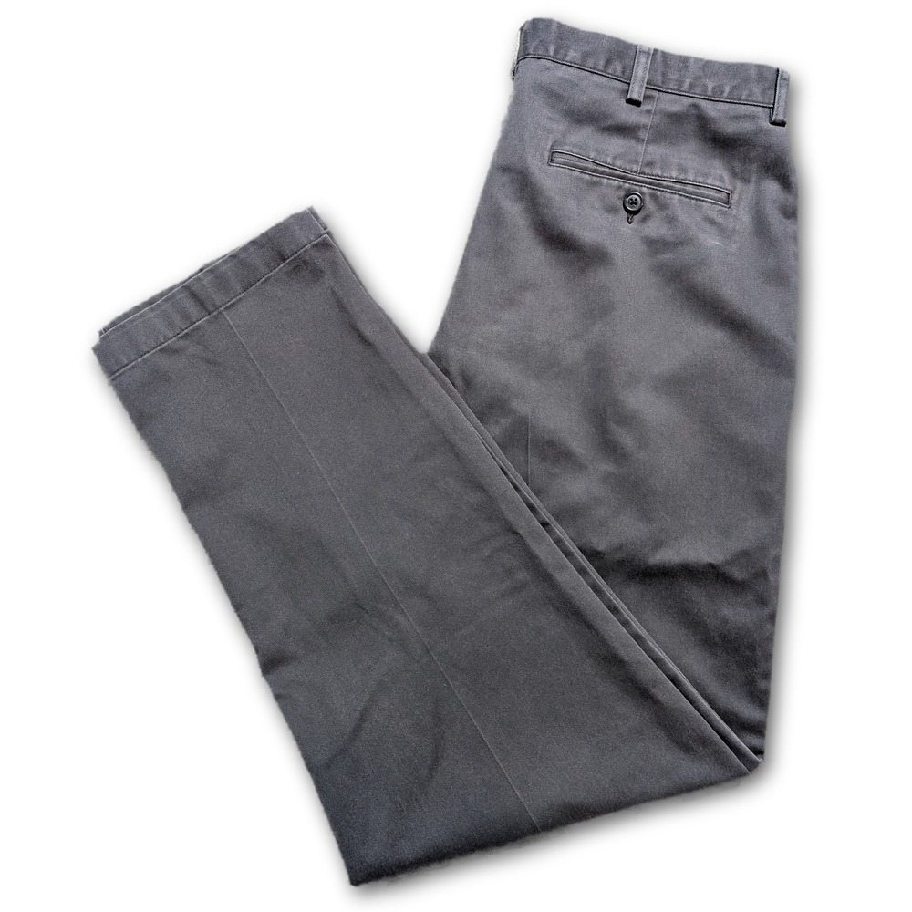 LL Bean Classic Fit Mens 35x32 Pants ItemID 212330 Slate Gray 100% Cotton Chino